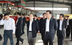 安徽省领导在宿州市调研农机专业合作社()